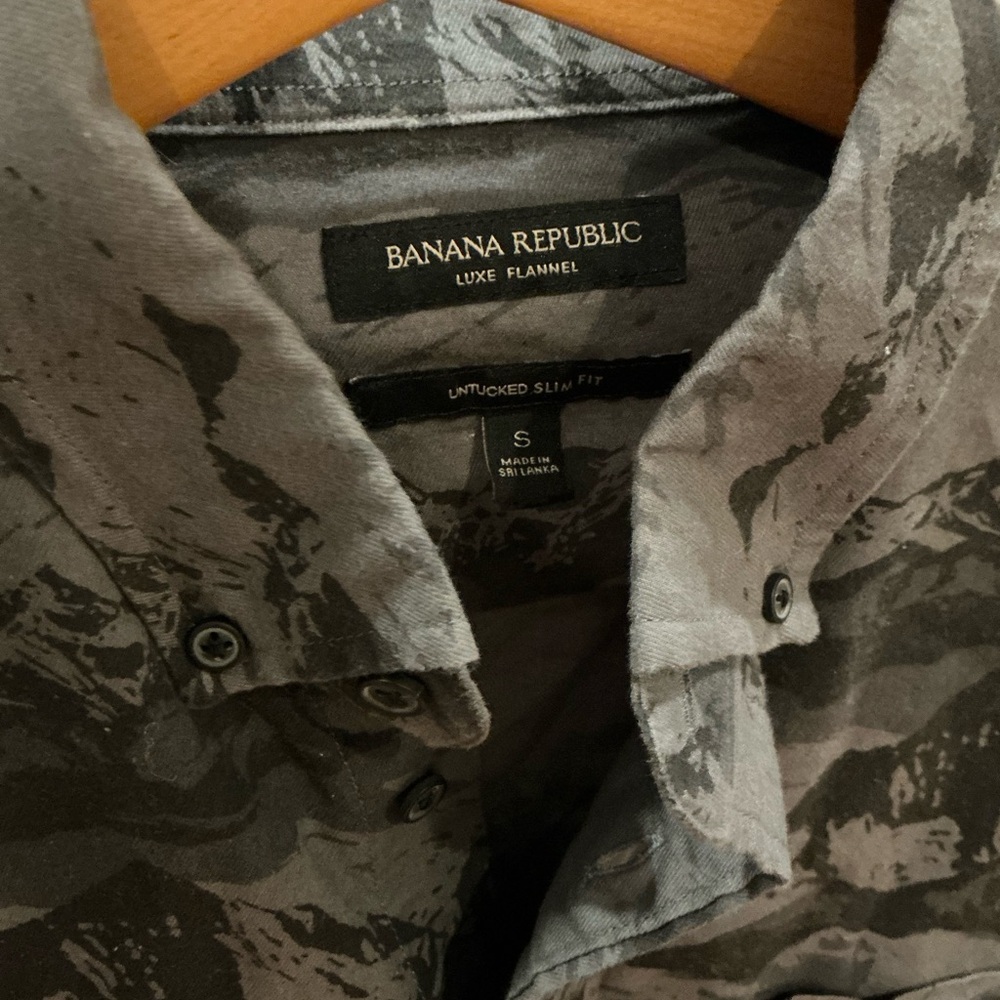 Banana Republic Gray Patterned Shirt
